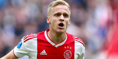 Madrid Ogah Ulangi Kesalahan Transfer Van de Beek thumbnail